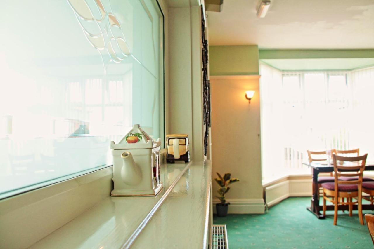 Haven Crest Hotel Whitby Eksteriør billede